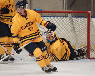 Queen's vs UQTR 02741 copy.jpg