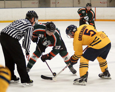 Queen's vs UQTR 02825 copy.jpg