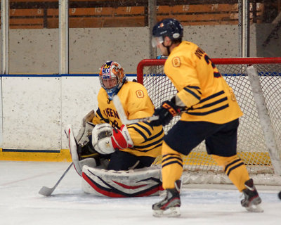 Queen's vs UQTR 02997 copy.jpg