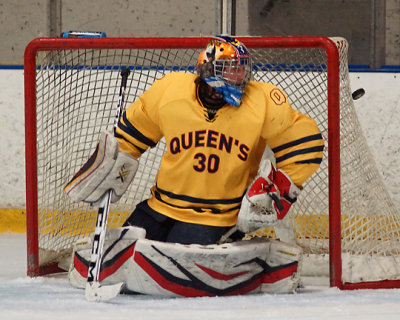 Queen's vs UQTR 03001 copy.jpg