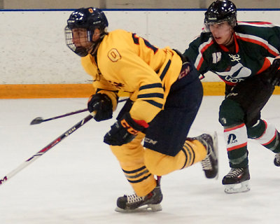 Queen's vs UQTR 03097 copy.jpg