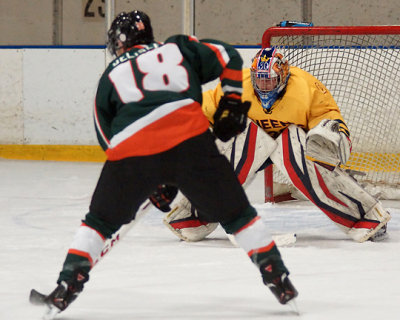 Queen's vs UQTR 03113 copy.jpg