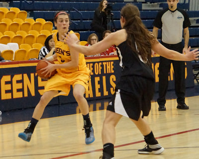 Queen's vs Carleton 04638 copy.jpg