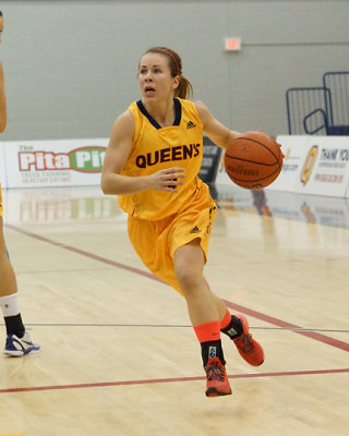 Queen's vs Carleton 04678 copy.jpg
