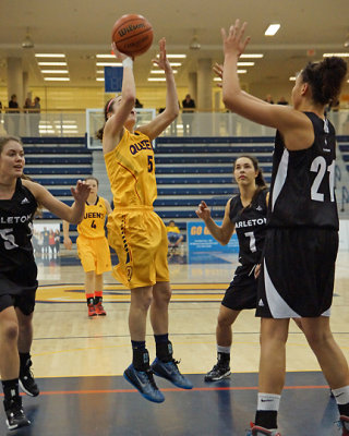 Queen's vs Carleton 04842 copy.jpg