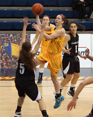 Queen's vs Carleton 04921 copy.jpg