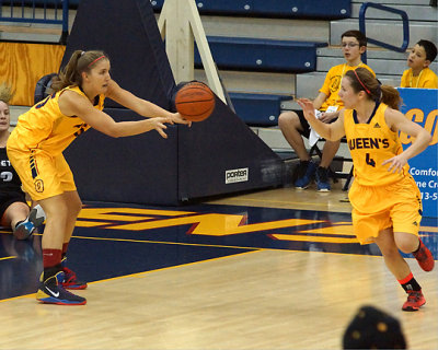 Queen's vs Carleton 04959 copy.jpg
