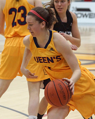 Queen's vs Carleton 05037 copy.jpg