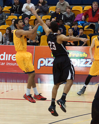 Queen's vs Carleton 05117 copy.jpg