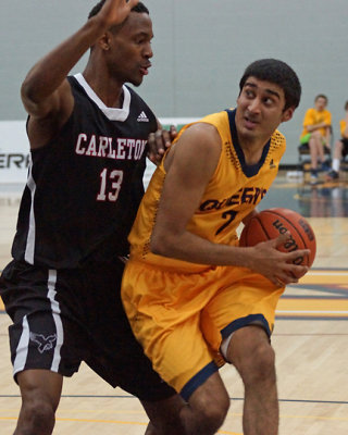 Queen's vs Carleton 05274 copy.jpg