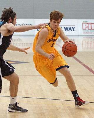 Queen's vs Carleton 05365 copy.jpg