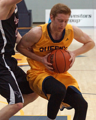 Queen's vs Carleton 05384 copy.jpg