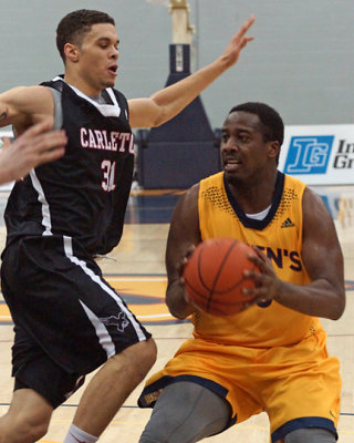 Queen's vs Carleton 05410 copy.jpg