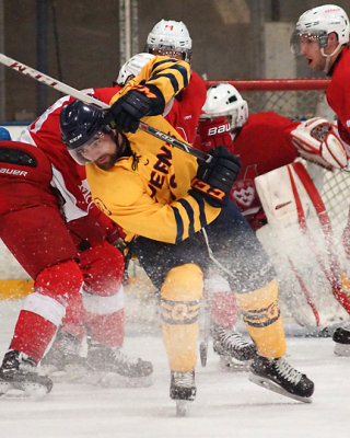 Queen's vs McGill M-Hockey 02-20-15