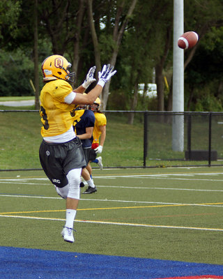 Queen's Football Camp 08860 copy.jpg