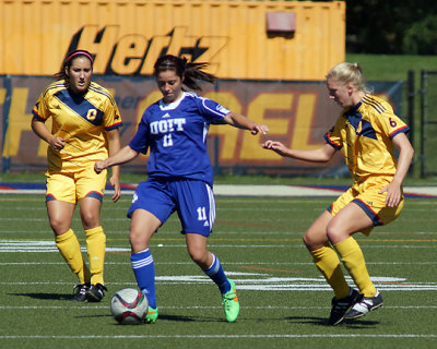 Queen's vs UOIT 03646 copy.jpg