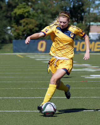 Queen's vs UOIT 03830 copy.jpg