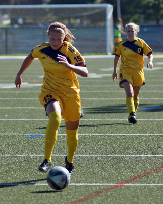 Queen's vs UOIT 04178 copy.jpg