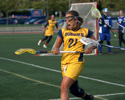 Queen's vs UOIT 05355 copy.jpg