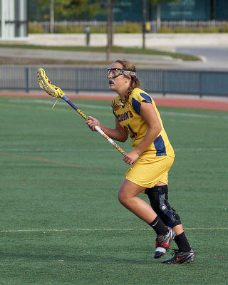 Queen's vs UOIT 05425 copy.jpg