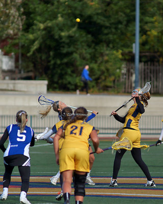 Queen's vs UOIT 05447 copy.jpg