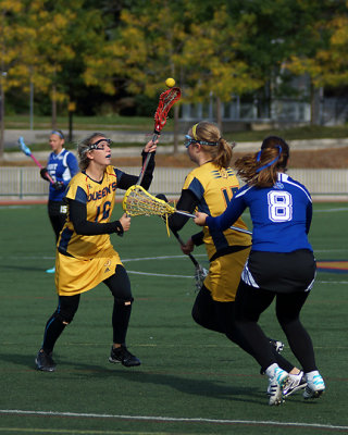 Queen's vs UOIT 05476 copy.jpg