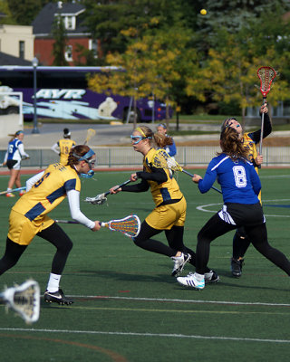 Queen's vs UOIT 05478 copy.jpg