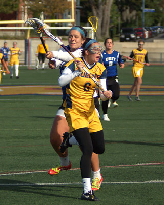 Queen's vs UOIT 05621 copy.jpg