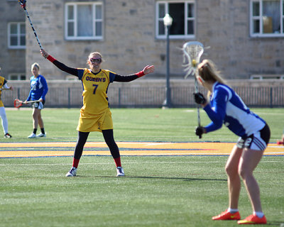 Queen's vs UOIT 05670 copy.jpg