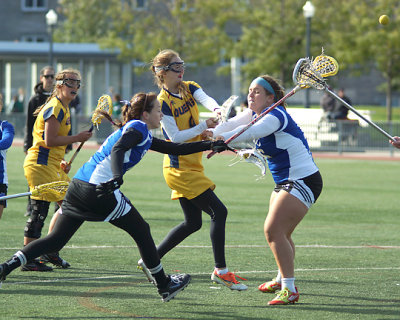 Queen's vs UOIT 05799 copy.jpg