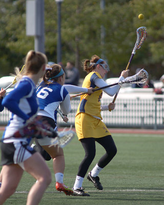 Queen's vs UOIT 05846 copy.jpg