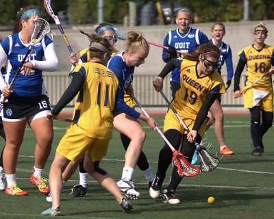 Queen's vs UOIT 05913 copy.jpg