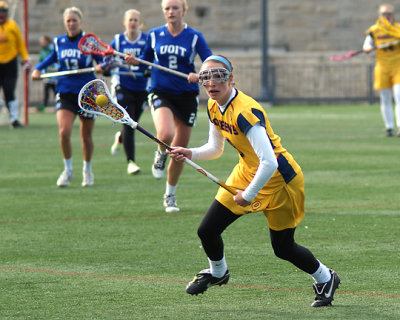 Queen's vs UOIT 05994 copy.jpg