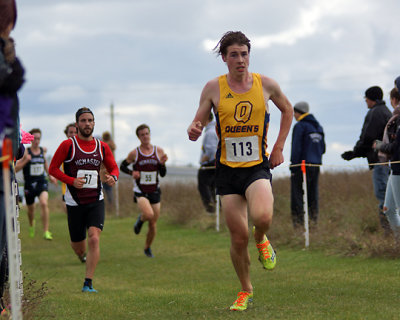 Queen's Men's Cross Country 09490 copy.jpg