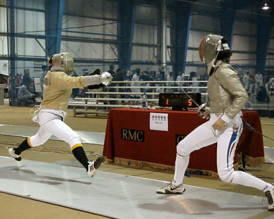 Queen's Fencing 09106 copy.jpg