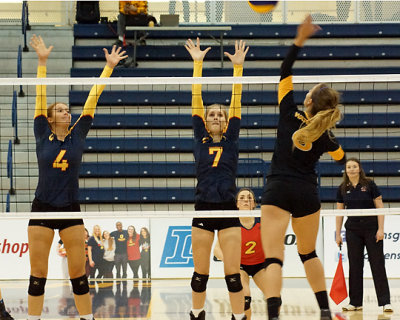 Queen's vs Waterloo 09345 copy.jpg