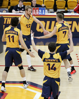 Queen's vs Nipissing 7270 copy.jpg