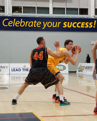 Queen's vs Guelph 01751 copy.jpg