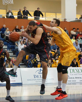 Queen's vs Guelph 01853 copy.jpg