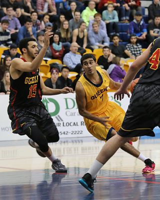Queen's vs Guelph 9959 copy.jpg