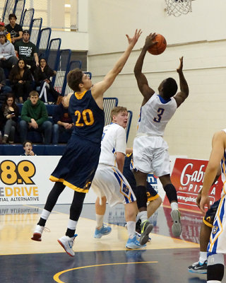 Queen's vs Lakehead 02502 copy.jpg
