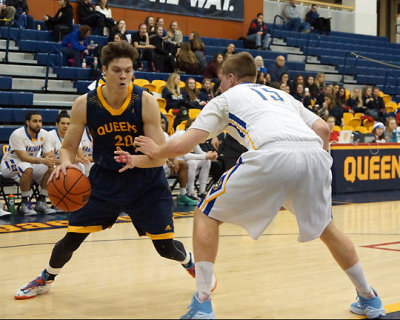 Queen's vs Lakehead 02511 copy.jpg