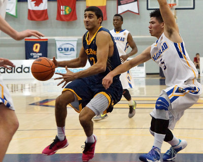Queen's vs Lakehead 02555 copy.jpg