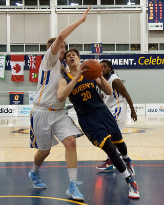 Queen's vs Lakehead 02520 copy.jpg
