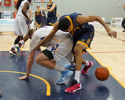 Queen's vs Lakehead 02625 copy.jpg