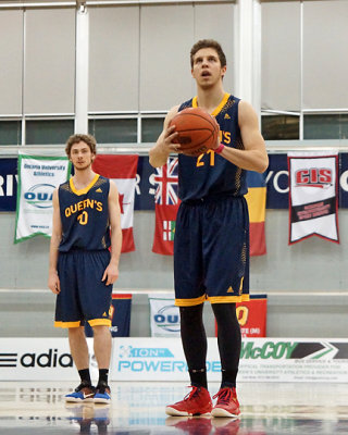 Queen's vs Lakehead 02639 copy.jpg