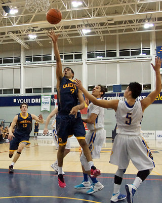 Queen's vs Lakehead 02670 copy.jpg