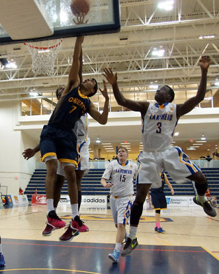 Queen's vs Lakehead 02724 copy.jpg