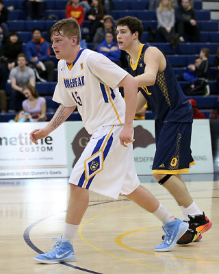Queen's vs Lakehead 0405 copy.jpg