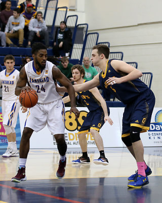 Queen's vs Lakehead 0409 copy.jpg